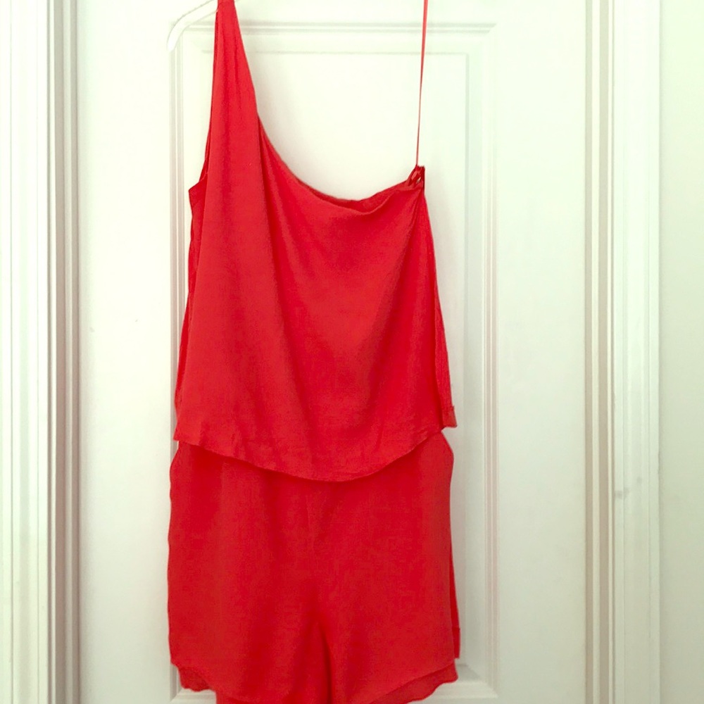 1State Coral 1 shoulder Romper